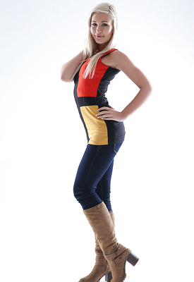 Tracy Lindsay in Casting by Watch4Beauty