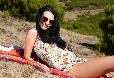 Sapphira in On The Side by Watch4Beauty