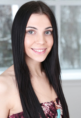 Amy Light Photo 6 of 6