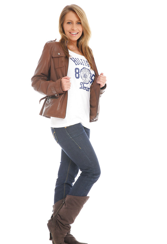 Sofie in Studio Nudes by Watch4Beauty