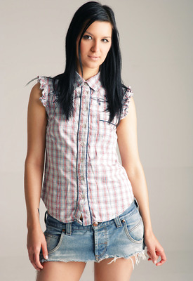 Brunette Babe Katie by Watch4Beauty