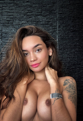 Dulce in Selfie 4u: Don't Forget Me by Watch4Beauty