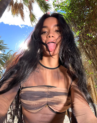 Dulce in Selfie 4u: Sweet Under The Palm Trees by Watch4Beauty - 3 of 16