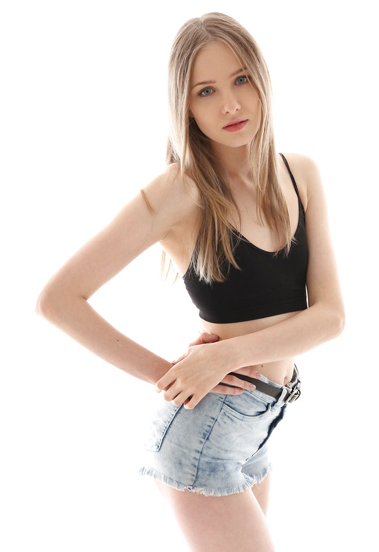 Elfia in Casting by Watch4Beauty