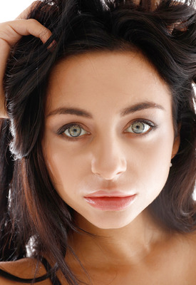 Inga in Extraordinary Girl by Watch4Beauty