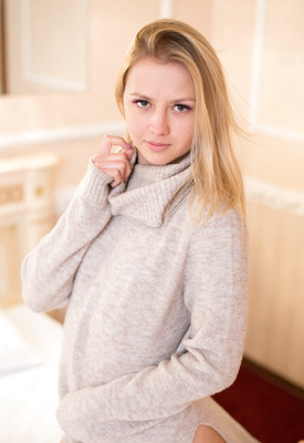 Jati in She Is Good In Bed by Watch4Beauty