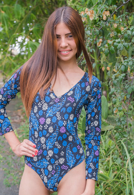 Mily Mendoza in Casting by Watch4Beauty