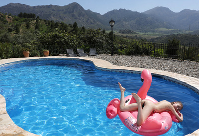 Milla in Flamingo by Watch4Beauty