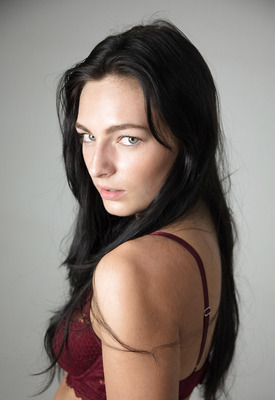 Leanne Lace Photo 4 of 16