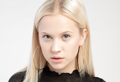 Nikki Hill in Casting by Watch4Beauty