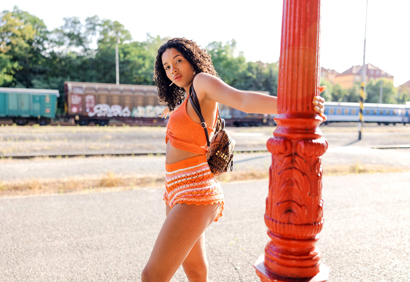 Valery Ponce Photo 11 of 11