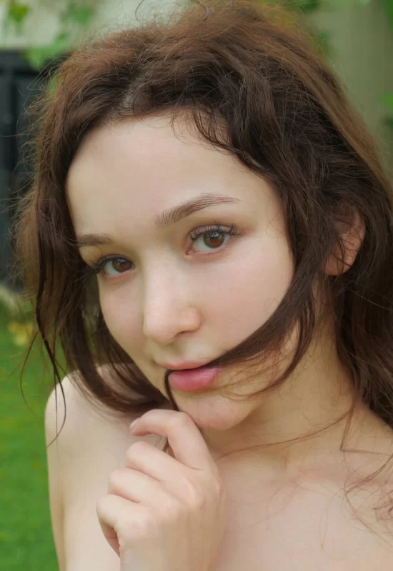 Ellie Leen
