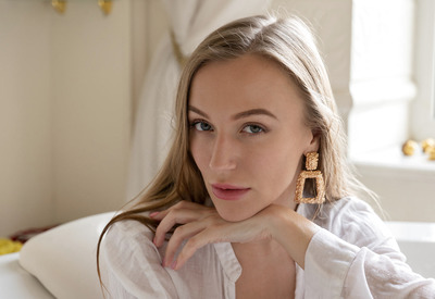 Aislin in On My Own by Wow Girls