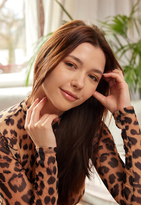 Mila Azul Photo 6 of 20