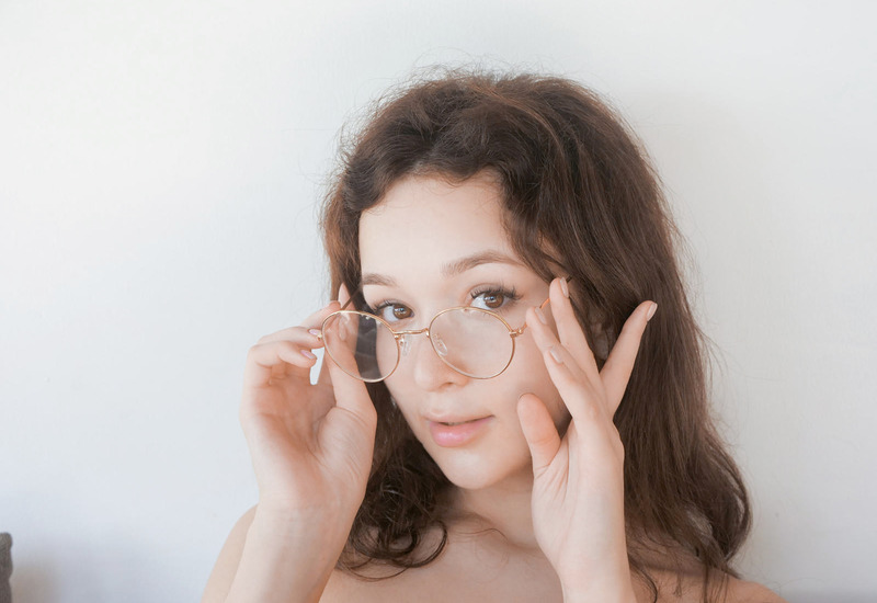 Ellie Leen Photo 4 of 13