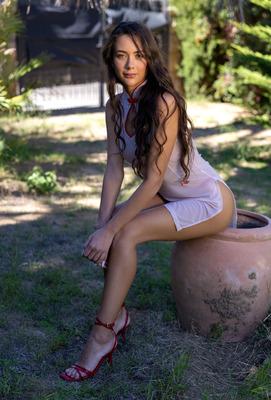 Vixi Rafi in Green Walls by Wow Girls - 1 of 12