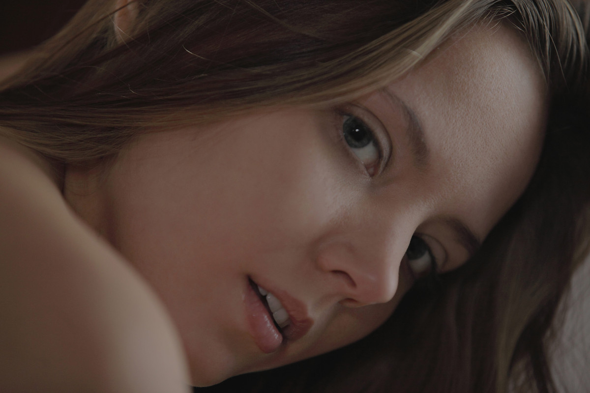 [Image: katya-clover-intimate-experience-xart_10.jpg]