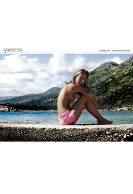 Janetta Photo 5 of 8