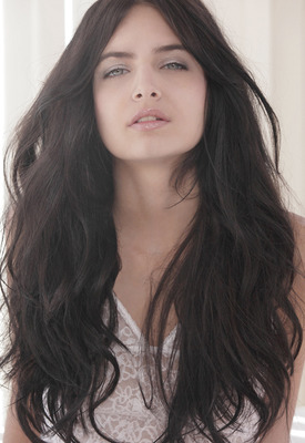 Zoey Kush Photo 4 of 16