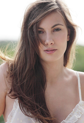 Connie Carter Photo 2 of 18