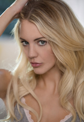 Blake Eden Photo 14 of 16