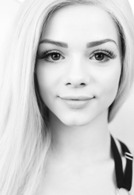 Elsa Jean Photo 2 of 11