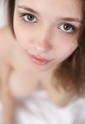 Mila Azul Photo 10 of 20