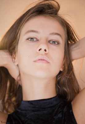 Brianna Y Photo 3 of 6