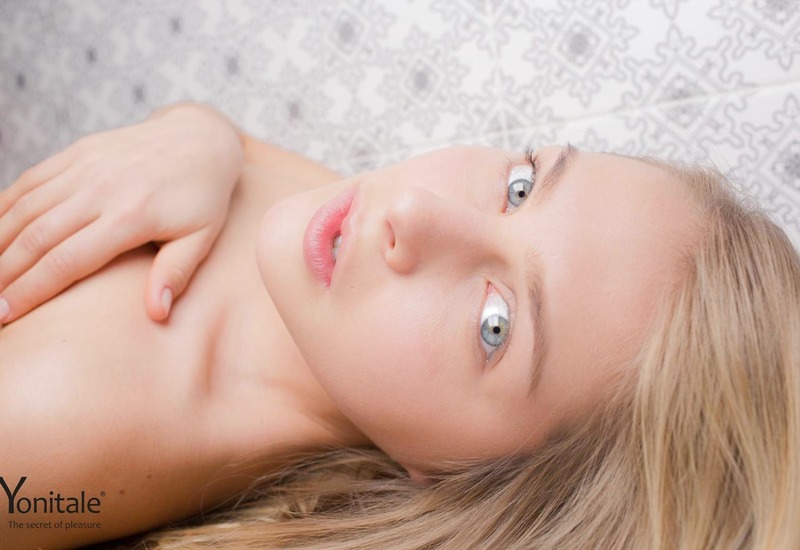 Elise Y Photo 3 of 5