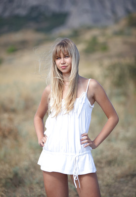 Alicia Zemani Photo 8 of 11