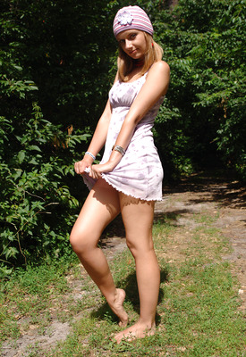 Linda D Photo 2 of 2