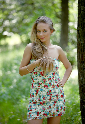 Frances in Hortus by Zemani