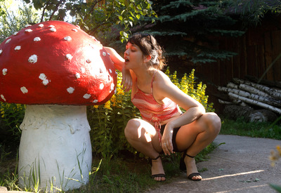 Bessi Niurba in Museum of Bullshit by Zishy