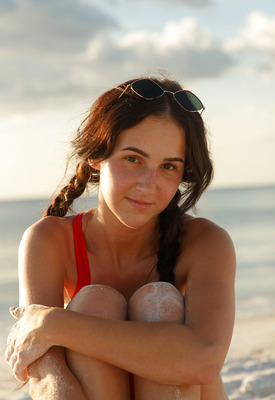 Dita Vetone Photo 8 of 14