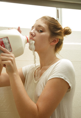 Lena Anderson Photo 8 of 20