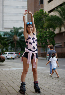 Kate Maze in Skates Colombia by Zishy - 1 of 12