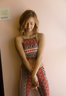 Dallas Mills Photo 1 of 15