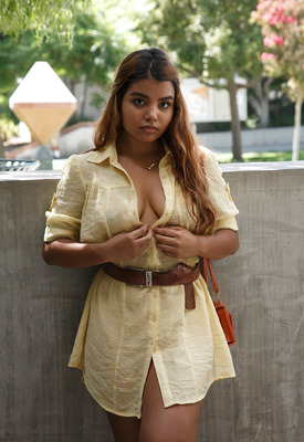 Jasmin Veracruz Photo 4 of 4