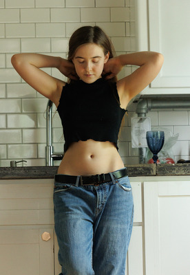 Mirra Jean in In and Out of Jeans by Zishy - 5 of 12