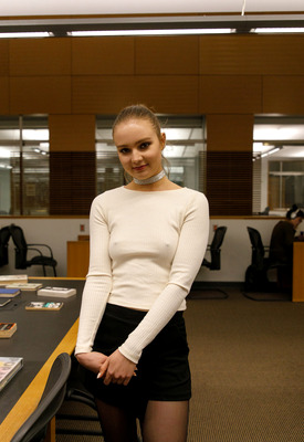 Isabella Herzog Photo 2 of 7