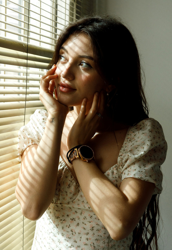 Roselina Andee in Central Casting by Zishy