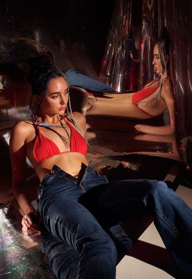 Ira Sedina in Model Mayhem 2 by Zishy - 5 of 12