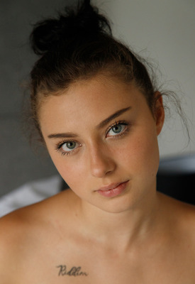 Zara Skolera Photo 2 of 16