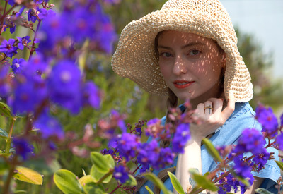 Caring Erin in Wife Is Beautiful by Zishy