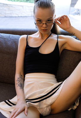 Jolie Saldus in Par Four 2 by Zishy - 5 of 12