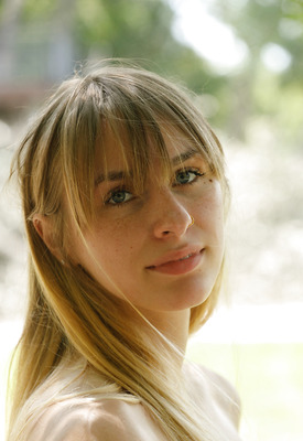 Angel Youngs Photo 11 of 16