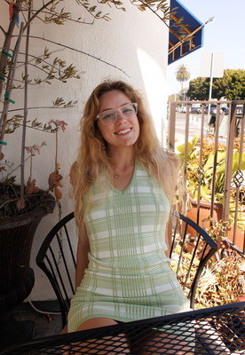 River Lynn in The Sunny Grill by Zishy - 2 of 12