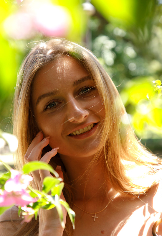 Katherine Prerija in Estacin De Francia by Zishy