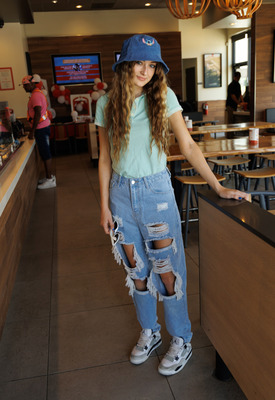 Skyla Kirch in The Thrill Seeker by Zishy