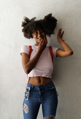 Angel Avril Photo 3 of 3